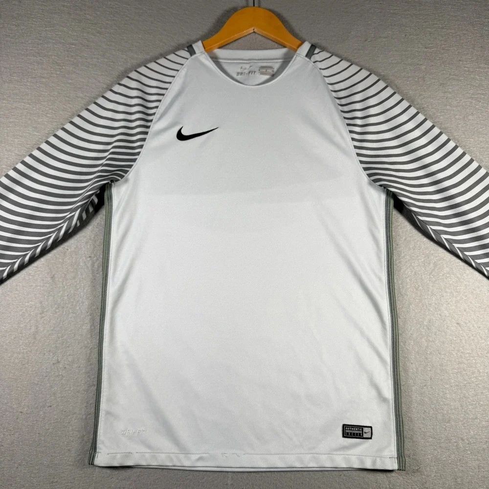 Nike Mens Dri-FIT Soccer Training Jersey Gray Striped Long Sleeve 725882-043 S